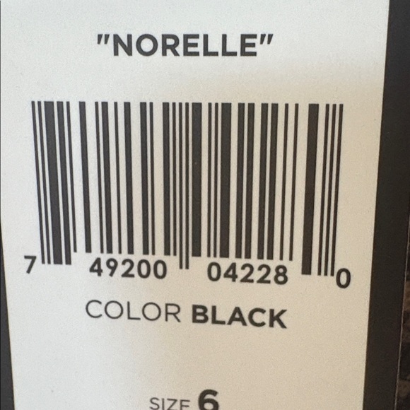 NWT BCBG Max Azria Noelle black/nude strapless and ruffled dress size 6 - Picture 6 of 6